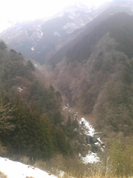 天然水が創られる山々